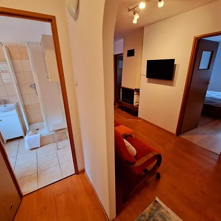 Zlota Woda 아파트